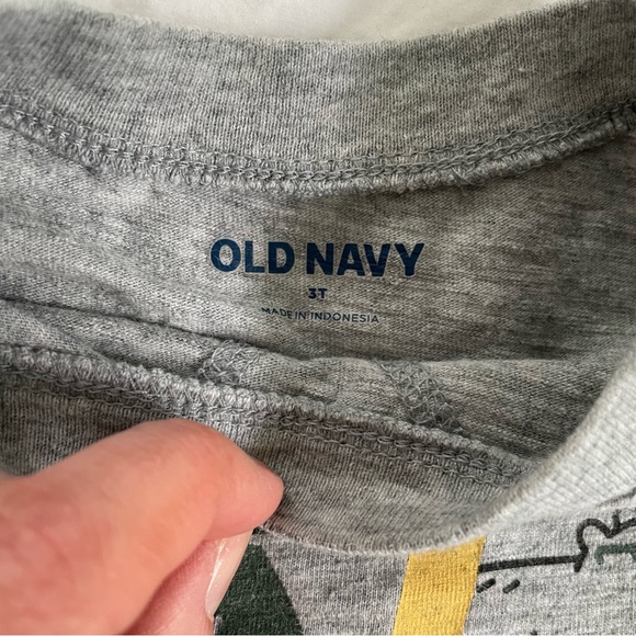 Old Navy Long Sleeve Bundle - Picture 6 of 10
